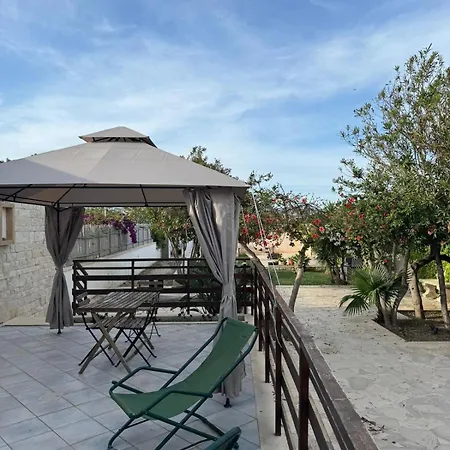 Veranda Sul Mare Di Donnalucata (Sicily)