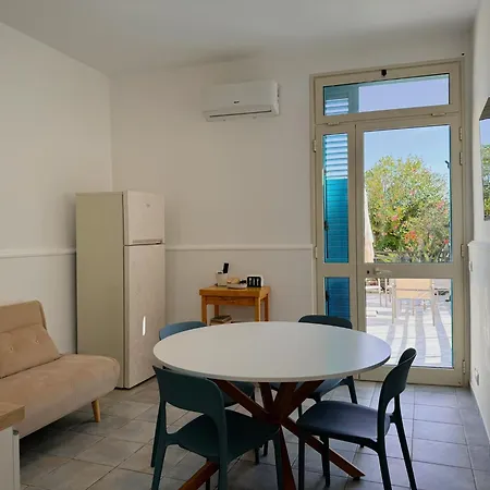 Veranda Sul Mare Di Donnalucata (Sicily)